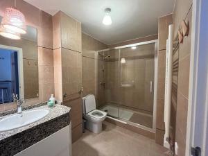 Kúpeľňa v ubytovaní Apartamento con terraza y acceso a la playa
