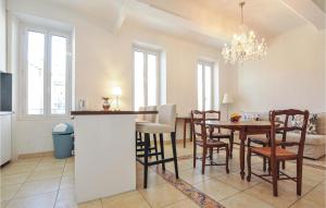 Gallery image of Gorgeous Apartment In Villecroze With Wifi in Villecroze