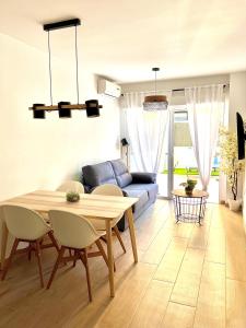 Posezení v ubytování Albir21 Ground floor by Albir Proper Properties