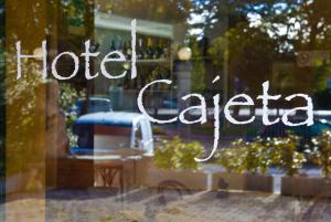 Certifikát, hodnocení, plakát nebo jiný dokument vystavený v ubytování Hotel Cajeta
