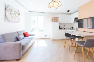 Кухня или мини-кухня в VILLA RENAISSANCE - MONACO - 2 PIECES - Parking
 +7 фотографий