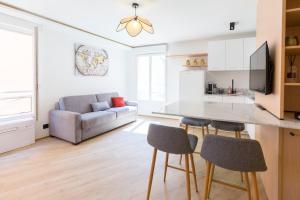 Кухня или мини-кухня в VILLA RENAISSANCE - MONACO - 2 PIECES - Parking
