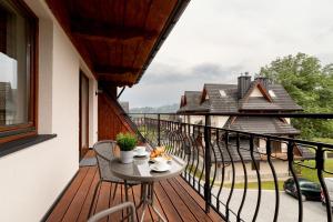 Balkón alebo terasa v ubytovaní Premium Apartments Salwatoriańska Mountain View Zakopane by Renters Prestige