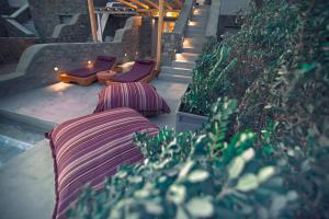 A garden outside Villa Piccolo Mondo with private pool and sea view