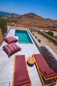 The swimming pool at or close to Villa Piccolo Mondo with private pool and sea view