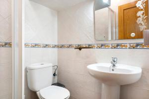 Kúpeľňa v ubytovaní Apartamento Azucenas + 15 fotografií