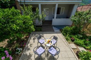 Vonkajšia záhrada v ubytovaní Marija Apartment + 24 fotografií