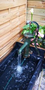 Gallery image of La Cour Du Puits Chambre Victor in Cormeilles +25 photos