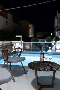 Drinks på Ammos Luxury Apartments