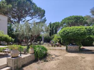En have udenfor Les Térrasses de Saint-Tropez