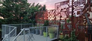 Vonkajšia záhrada v ubytovaní Gîte de charme atypique vue panoramique