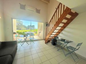 Fotografia z galérie ubytovania Appartement T2 avec 4 couchages, climatisé, terrasse et parking à Porticcio - FR-1-61-595 v destinácii Grosseto-Prugna