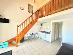 Fotografia z galérie ubytovania Appartement T2 avec 4 couchages, climatisé, terrasse et parking à Porticcio - FR-1-61-595 v destinácii Grosseto-Prugna