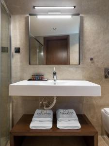 Kúpeľňa v ubytovaní ASKLIPIOS LUXURY ROOMS