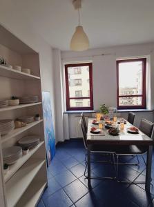 Posedenie v ubytovaní Apartament Francuska Pokoje Rooms