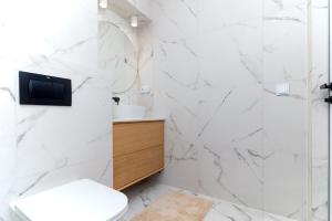 Łazienka w obiekcie Apartament w sercu Gdyni