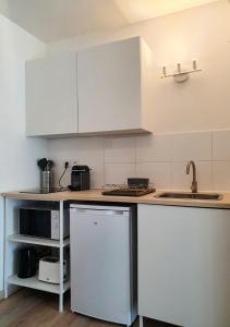Zdjęcie z galerii obiektu Studio fonctionnel au calme avec garage individuel et balcon w mieście Lyon