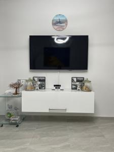 TV a/nebo společenská místnost v ubytování Trogir Apartment Nela