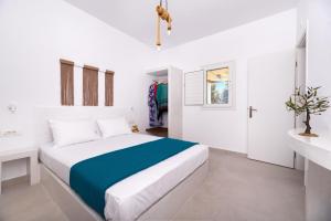 Postel nebo postele na pokoji v ubytování Villa Echedra + 37 fotografií