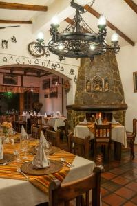 Restaurace v ubytování Hotel Hacienda Abraspungo