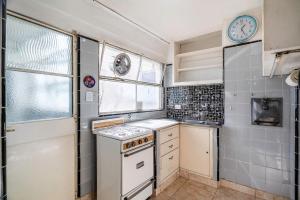 Nhà bếp/bếp nhỏ tại Apartamento en Belgrano C - 2 dormitorios