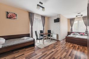 Posteľ alebo postele v izbe v ubytovaní Magdalenka 5 min pieszo od Kotelnicy