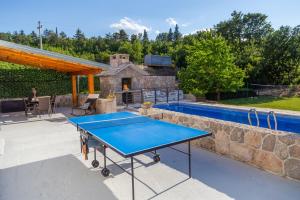 Bazén v ubytovaní Villa Karina Grubine,Imotski alebo v jeho blízkosti