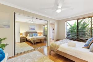 Gallery image of Pet Friendly 5 BR Family Home w Pool at Caloundra in Caloundra West
