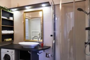 Ένα μπάνιο στο Ili apartment +9 φωτογραφίες