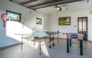 Fotografie z fotogalerie ubytování Three-Bedroom Holiday Home In Donji Prolozac v destinaci Donji Proložac