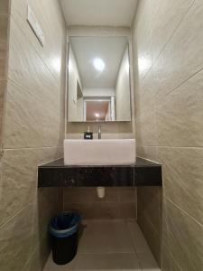 Ants Hotel的一间浴室