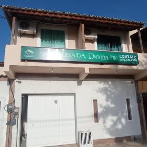 カンポス・ドス・ゴイタカゼスにあるApto Antonio 2の下田道忠を読み取る看板のある建物