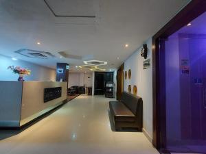 Kuchyň nebo kuchyňský kout v ubytování Orbit Hotel - Bagdogra