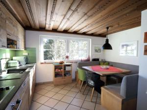 Dapur atau dapur kecil di Holiday house, Flachau