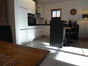 Kuchyň nebo kuchyňský kout v ubytování Ferienwohnung Marktstüberl