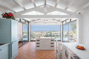 Balkón alebo terasa v ubytovaní Villa Sunrise Palm