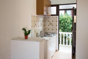 Fotografie z fotogalerie ubytování Leonidas Studios v destinaci Laganas