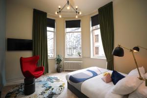 Postel nebo postele na pokoji v ubytování Revolver