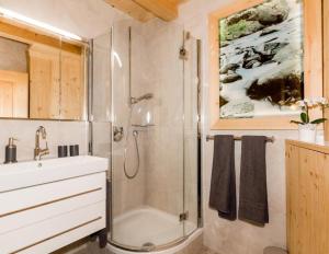 A bathroom at Appartement Murmele Még 37 kép