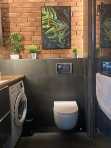 Kúpeľňa v ubytovaní LOFT PEARL Basen Taras Apartament