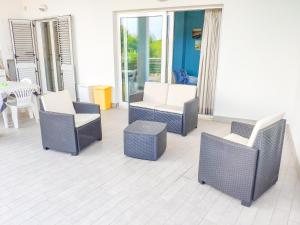 A seating area at Mykonos - Cerrano Service