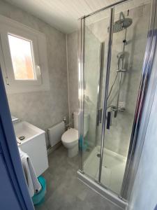 Koupelna v ubytování Hôtel Le Bambi