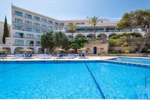 Bazén v ubytování Hotel Casablanca nebo v jeho okolí