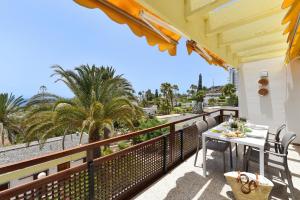 Μπαλκόνι ή βεράντα στο Bungalow Rocas Rojas 406B by VillaGranCanaria