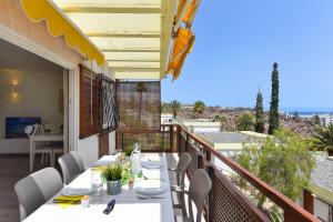 Μπαλκόνι ή βεράντα στο Bungalow Rocas Rojas 406B by VillaGranCanaria