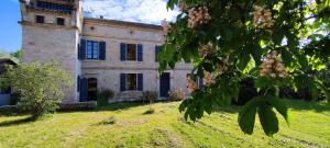Vonkajšia záhrada v ubytovaní Domaine les Garrigues