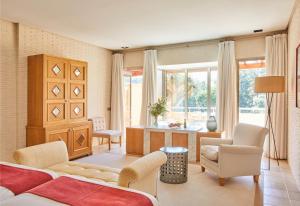 Gallery image of Rio Real Golf Hotel in Marbella