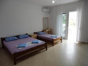 Gallery image of Spiro Guest House in Himare
