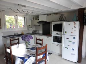 Afbeelding uit fotogalerij van Paradis pour les petits, quiétude pour les grands. in Brech