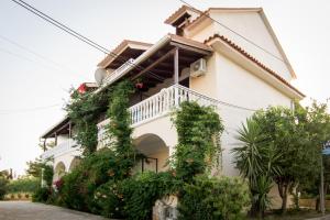 Fotografie z fotogalerie ubytování Leonidas Studios v destinaci Laganas